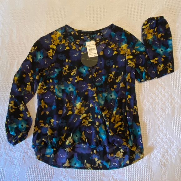 Top - Picture 3 of 11